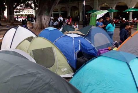 CNTE se reinstala en el zócalo de Oaxaca