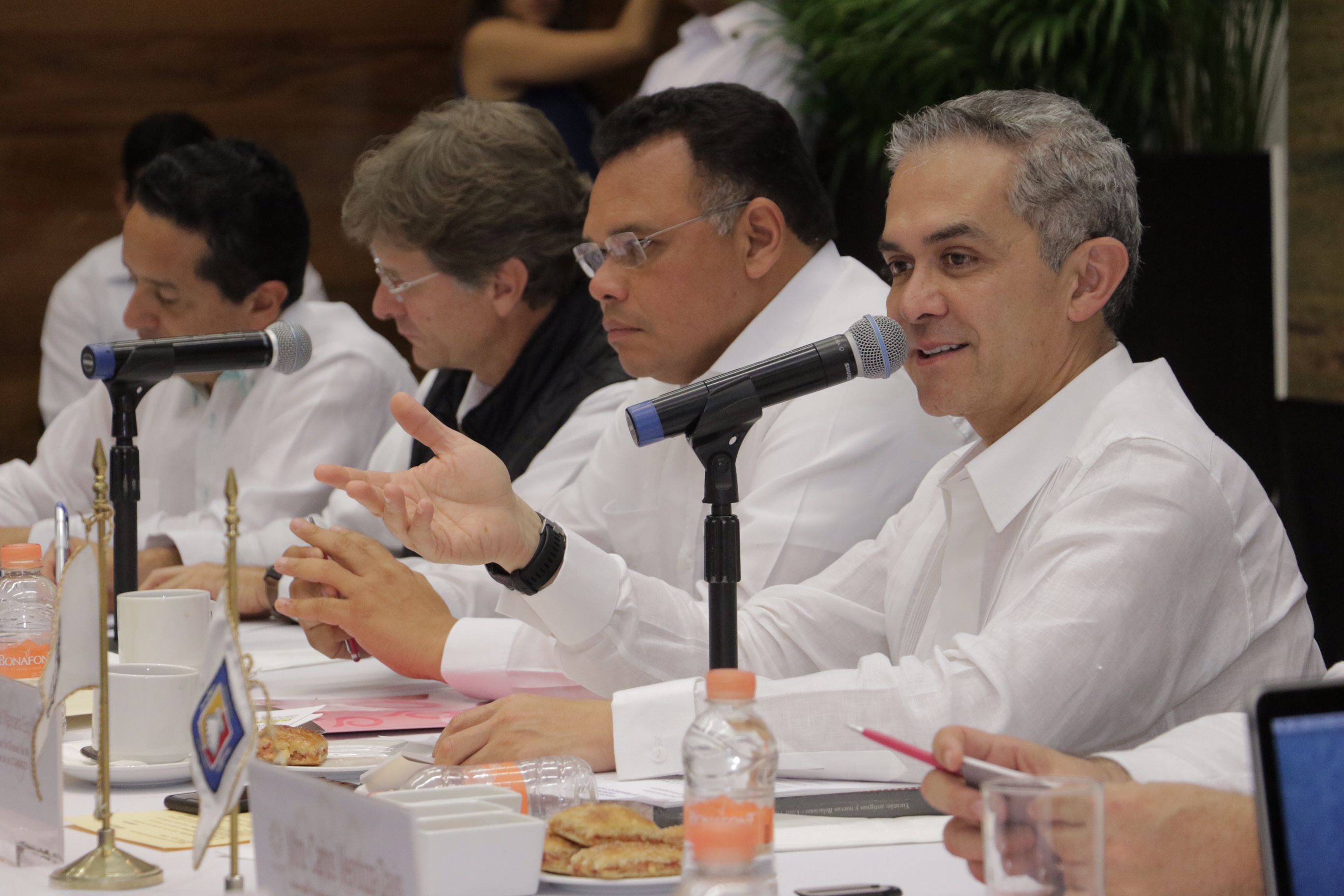 Crearán estrategias para impulsar el turismo tras sismos en México - conago-turismo4