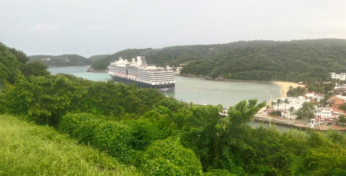 Crucero encalla en Oaxaca - crucero2