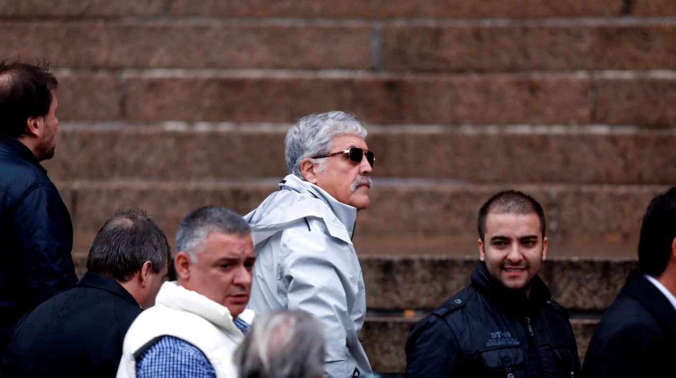 Exministro kirchnerista se entrega a la justicia argentina - de-vido-va