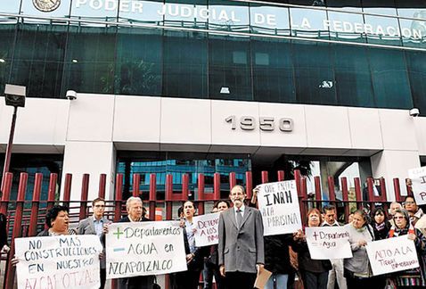 Delegado de Azcapotzalco pide frenar amparo para construir en predio - delegacional-Pablo-Moctezuma-protesto-PJF_MILIMA20171025_0024_11