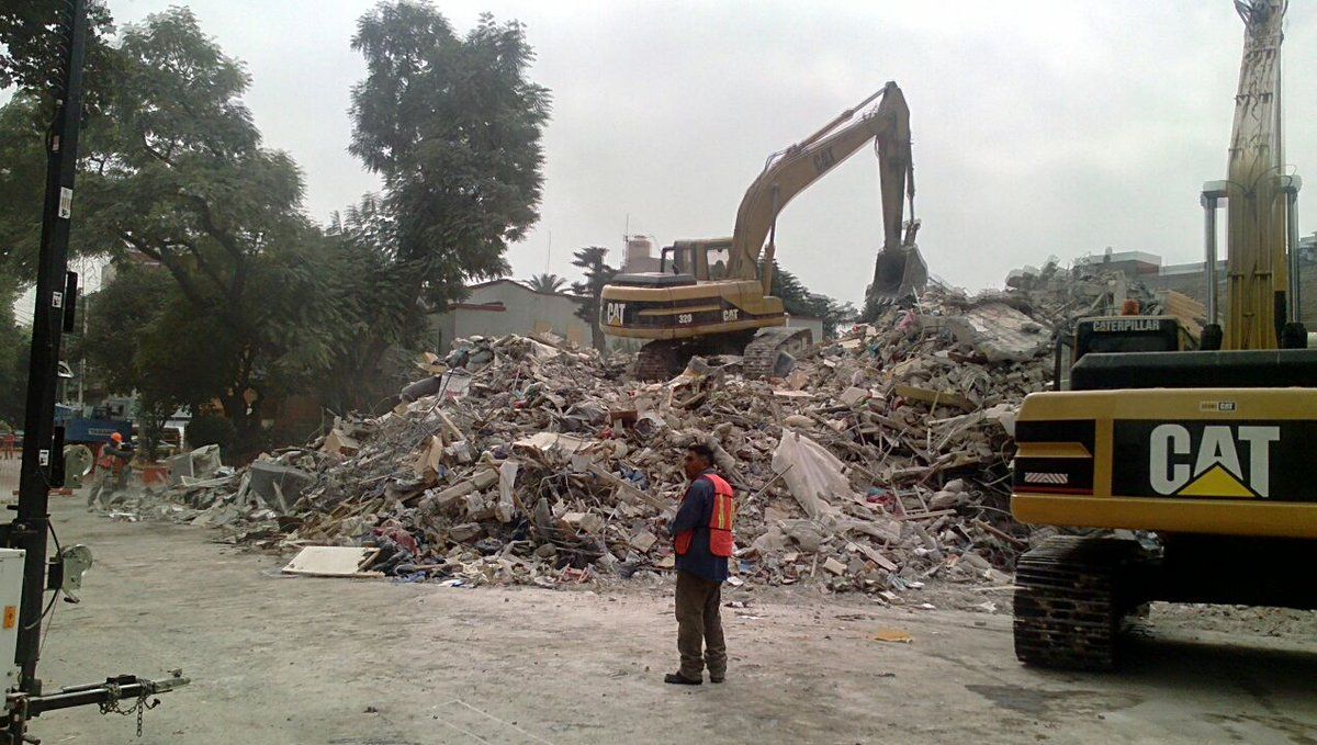 Programan demolición de dos edificios más en Ciudad de México