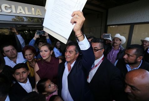 Rodríguez Calderón se registra como independiente por la Presidencia