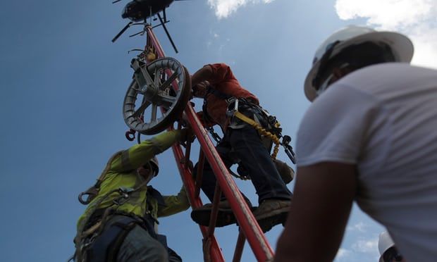 Washington se deslinda de polémico contrato en Puerto Rico - electricity-puerto-rrico