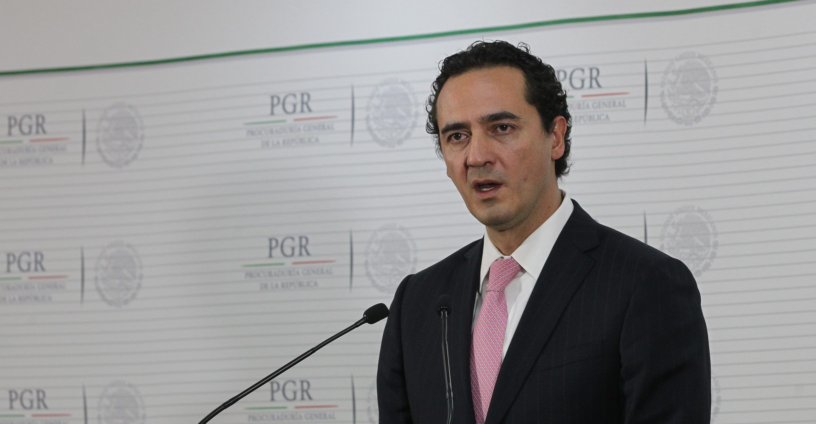 Removí a Santiago Nieto porque reveló información reservada: Elías Beltrán