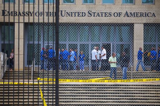 EE.UU. expulsa a diplomáticos cubanos de embajada en Washington - embajada-eeuu-la-habana1