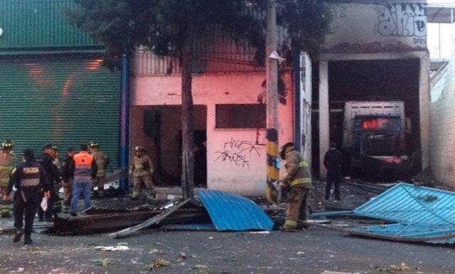 Explosión en bodega deja dos heridos en Azcapotzalco
