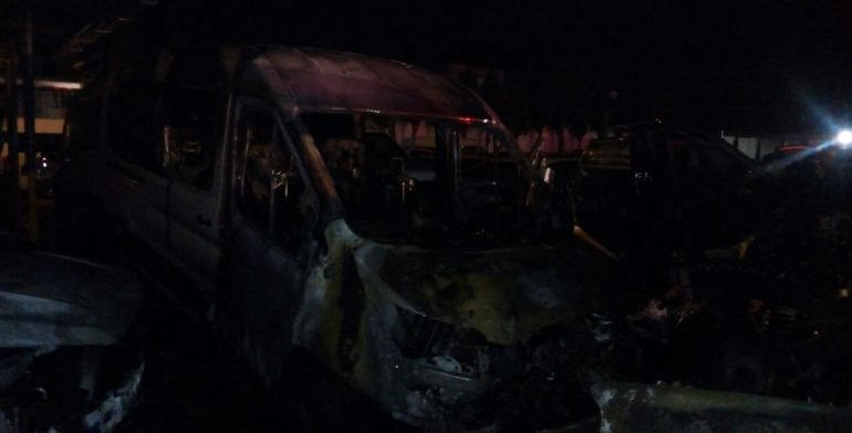 Pirotecnia provoca explosión en agencia de Ford en Pachuca - ford-pachuca-2