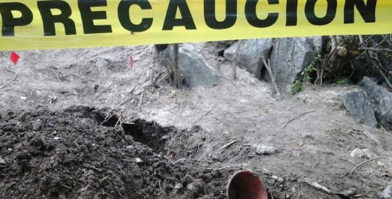 Hallan seis cadáveres en fosas clandestinas de Acapulco