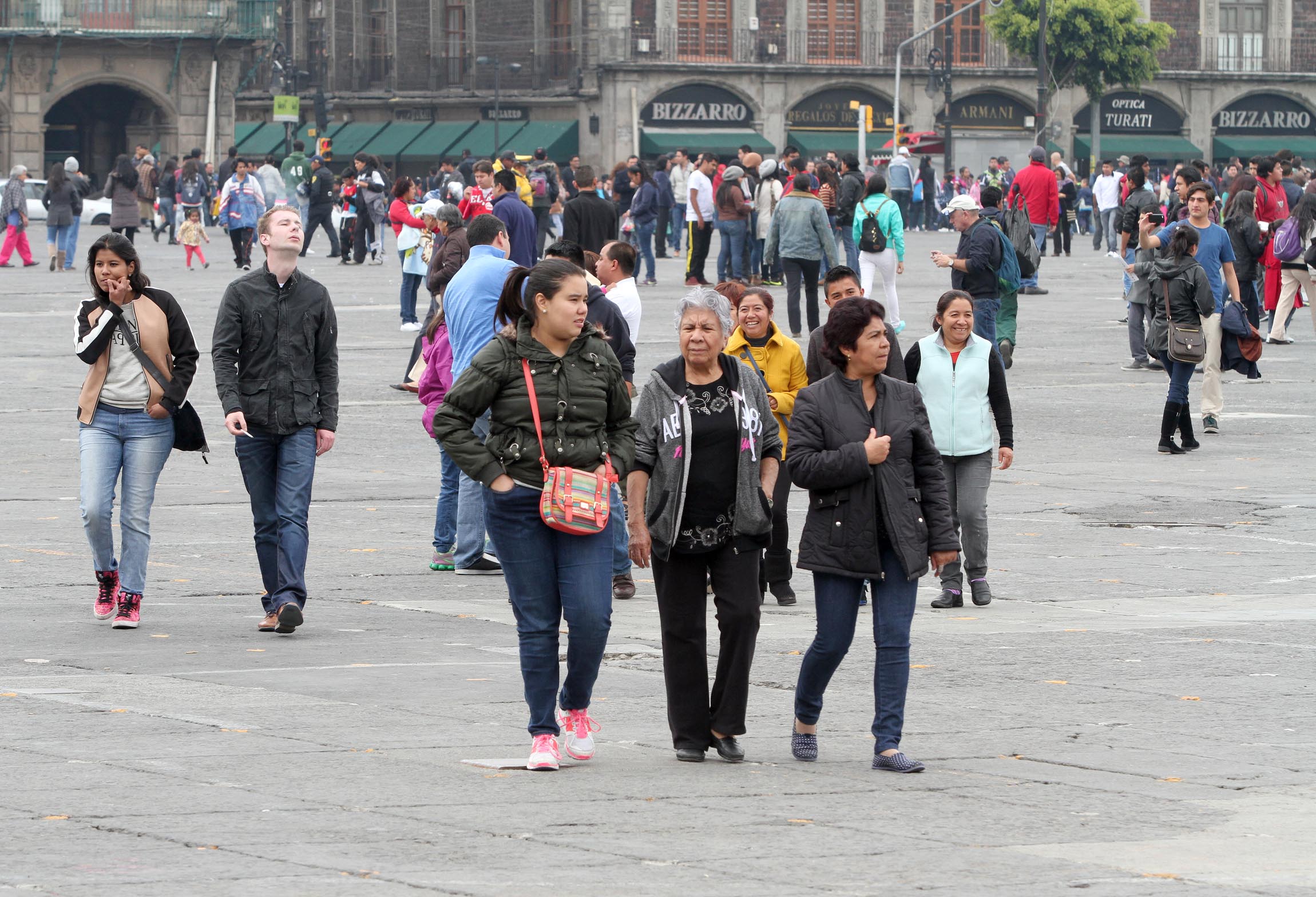 Bancos de niebla y lluvias en el Valle de México