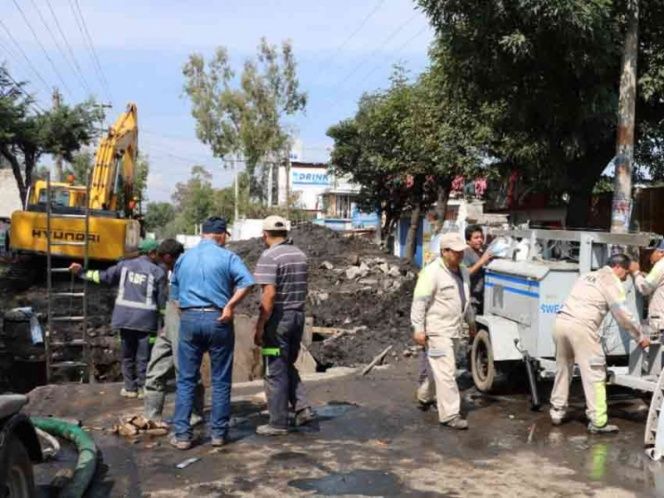 Reparan fuga de agua que afectaba a miles en Xochimilco