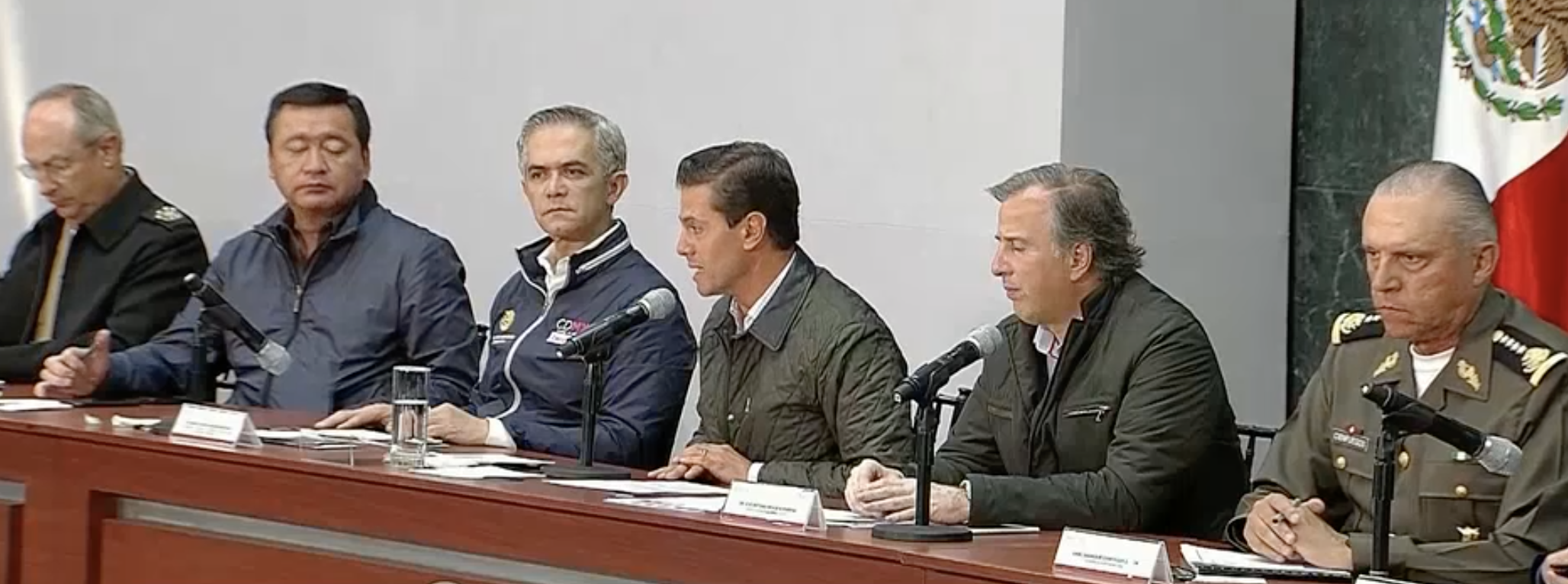 EPN, gabinete y Mancera evalúan medidas para reconstrucción de la CDMX - gabinete-4-1
