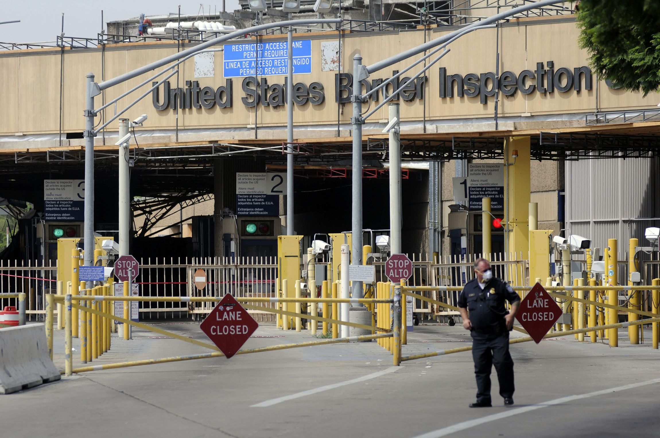 Migración detiene a mujer con metanfetamina oculta en el cuerpo