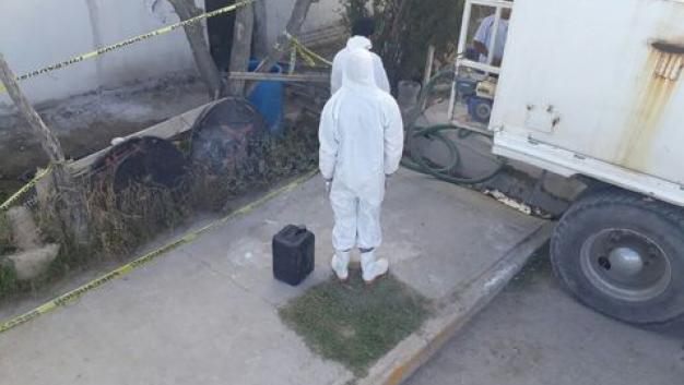 Incineran casa donde murió familia por picaduras de garrapatas