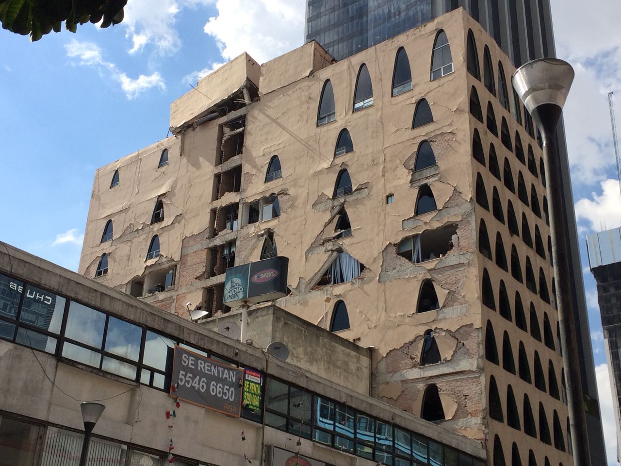 Buscarán irregularidades en al menos siete inmuebles dañados tras sismo - génova-33-sismo