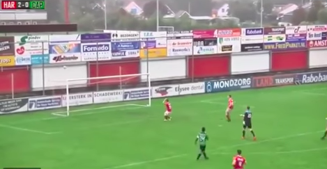 #Video Falla ocasión de gol sin portero ni marca