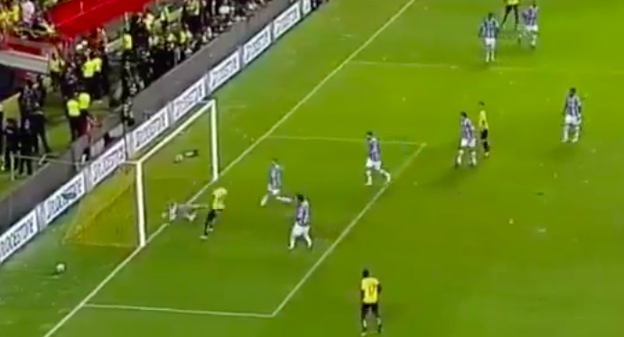 #Video Excelente atajada en las semifinales de la Libertadores