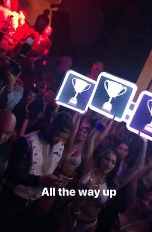 Hamilton viajó a Miami para celebrar su cuarto título de F1 - hamilton-e1509378109196