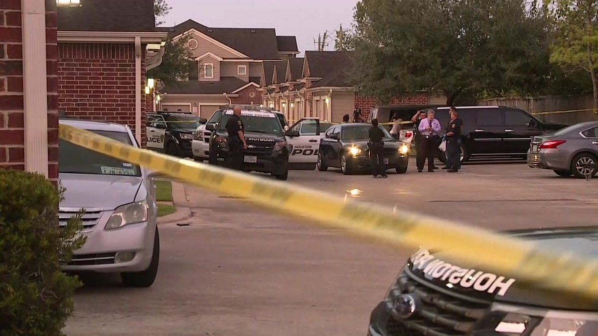 Tiroteo en Houston deja dos muertos