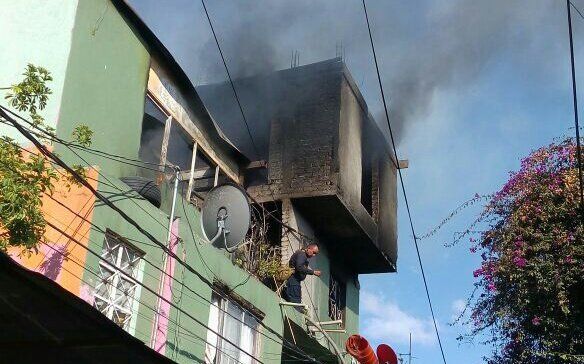 #Video Incendio en Iztacalco deja tres muertos - incendio-3