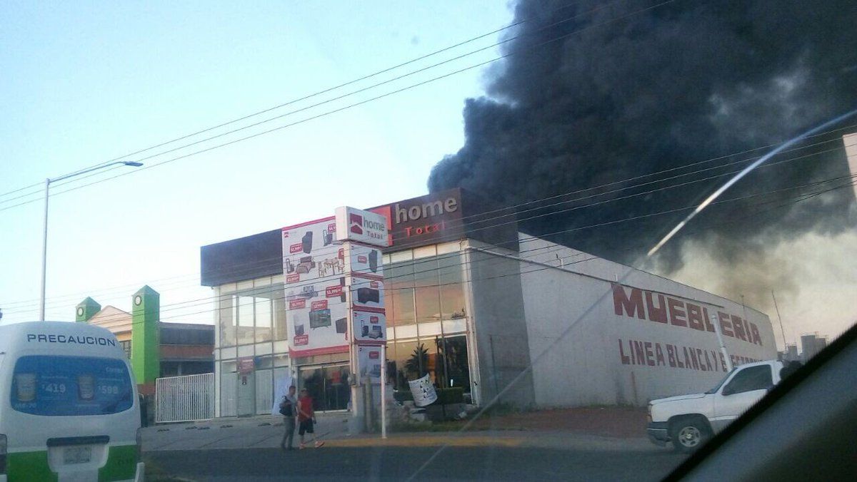 #Video Se registra fuerte incendio en Tizayuca