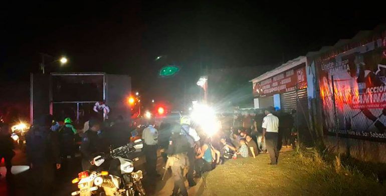 Rescatan a 79 indocumentados en Oaxaca