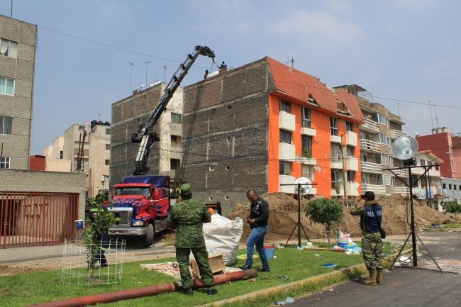 Sube búsqueda de renta de casas tras sismo - iztapalapa-sismo1
