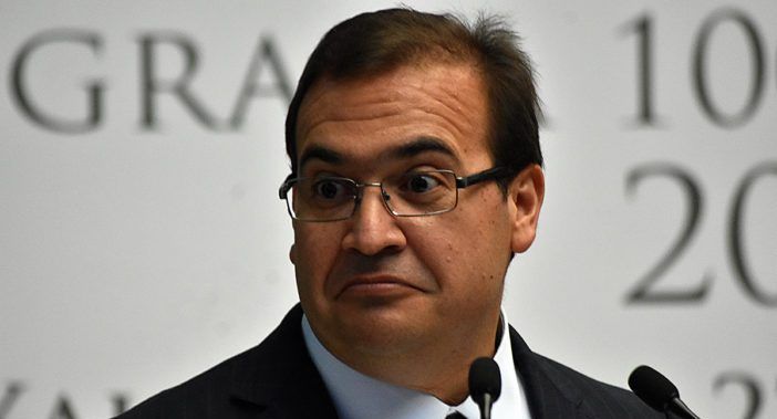 Son seis las cuentas bancarias congeladas a Javier Duarte y Karime Macías