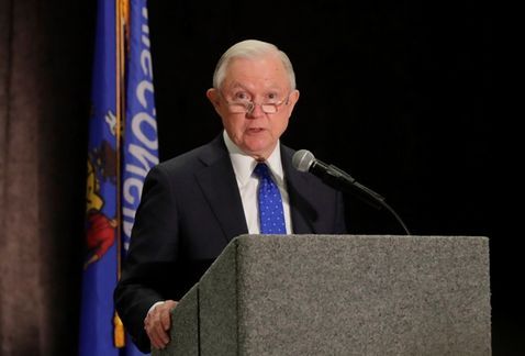 Jeff Sessions promueve prohibición de "ciudades santuario" - jeff-sessions
