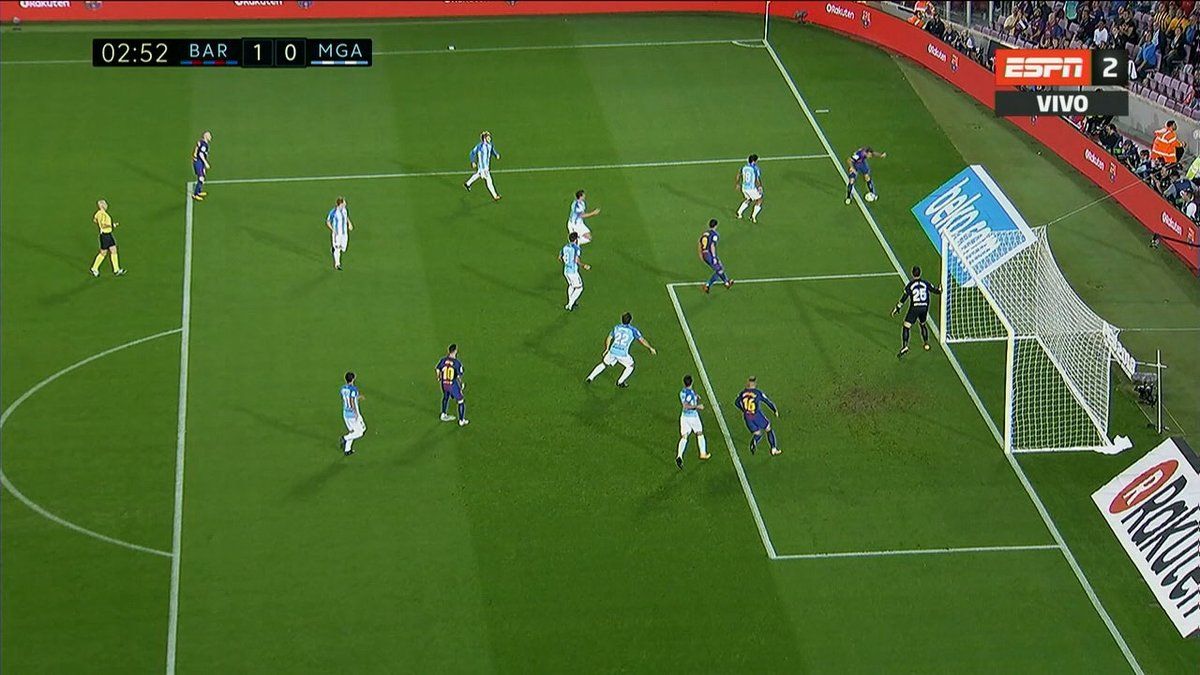 Triunfo del Barcelona con polémico gol - jugada-barcelona