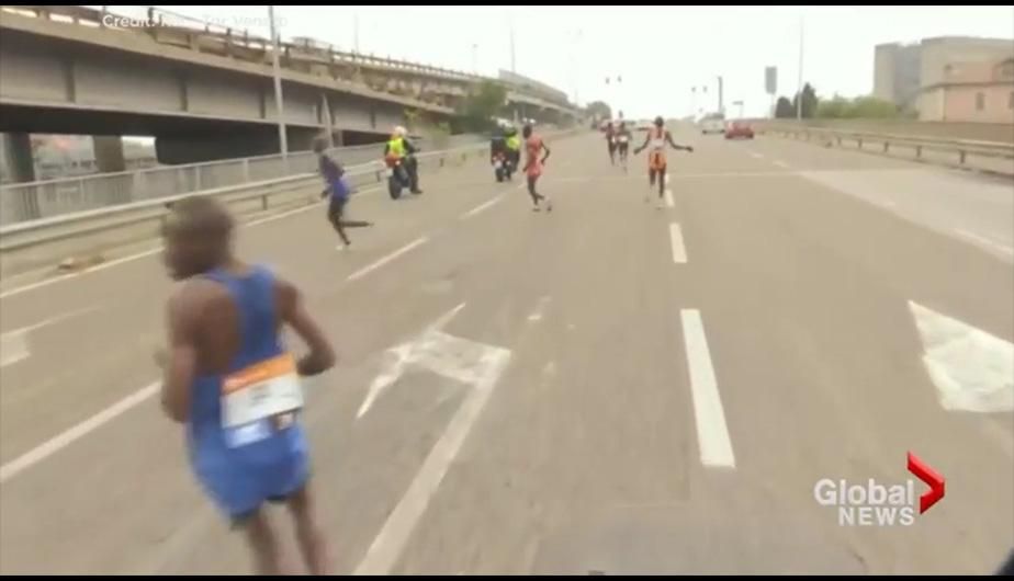 #Video Atletas kenianos pierden maratón al equivocarse de camino