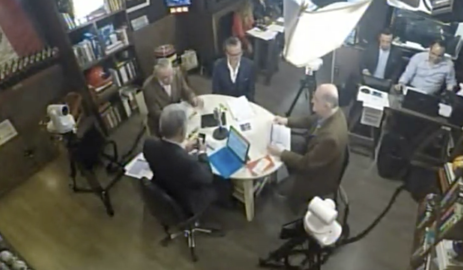 La renuncia de Raúl Cervantes