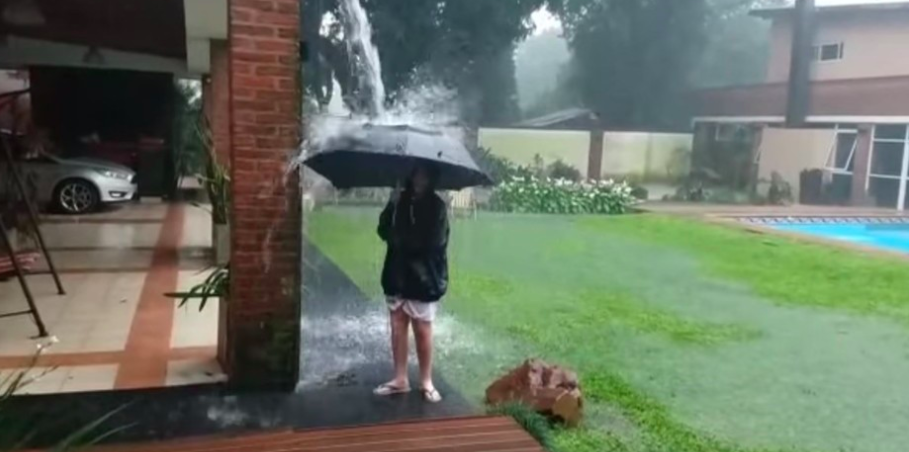 “Creían que había muerto”: niño que estuvo cerca de ser impactado por un rayo