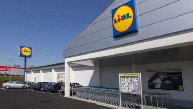 Despiden a empleado por trabajar horas de más - lidl
