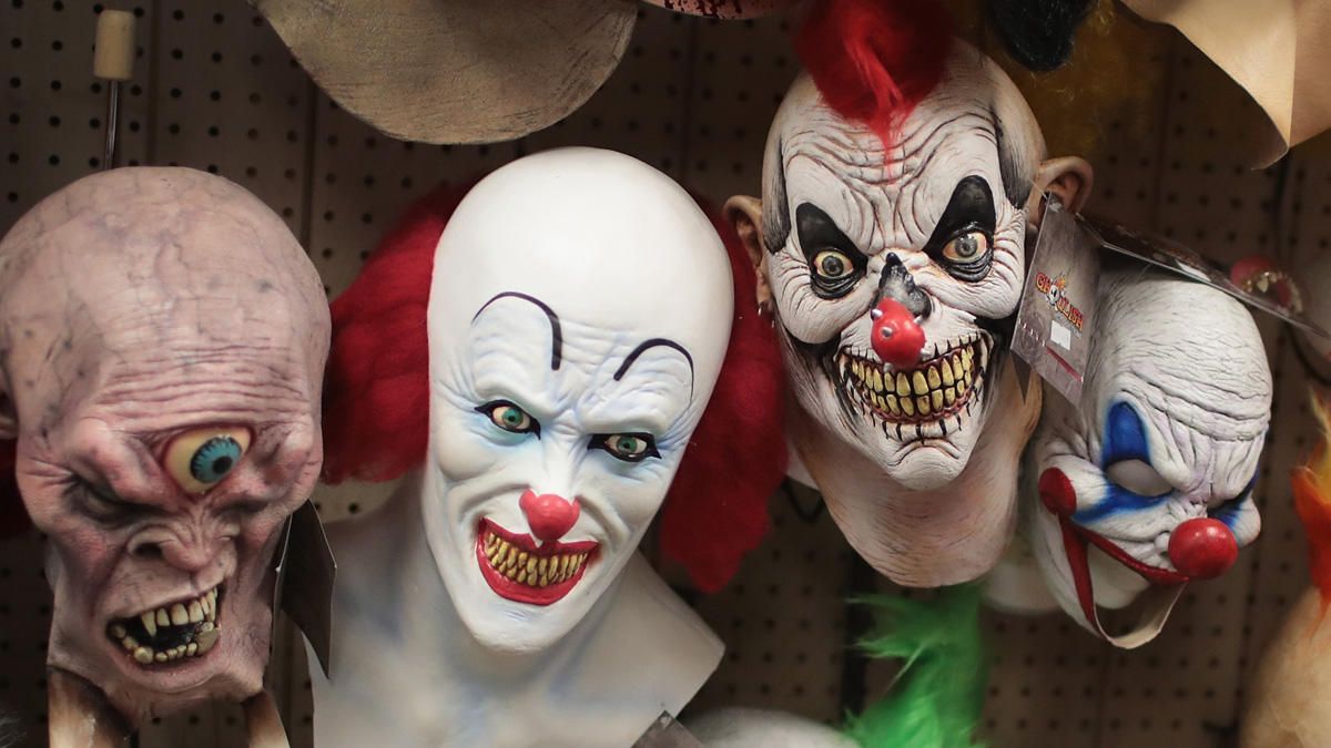 Tijuana prohibe a adultos utilizar máscaras en Halloween