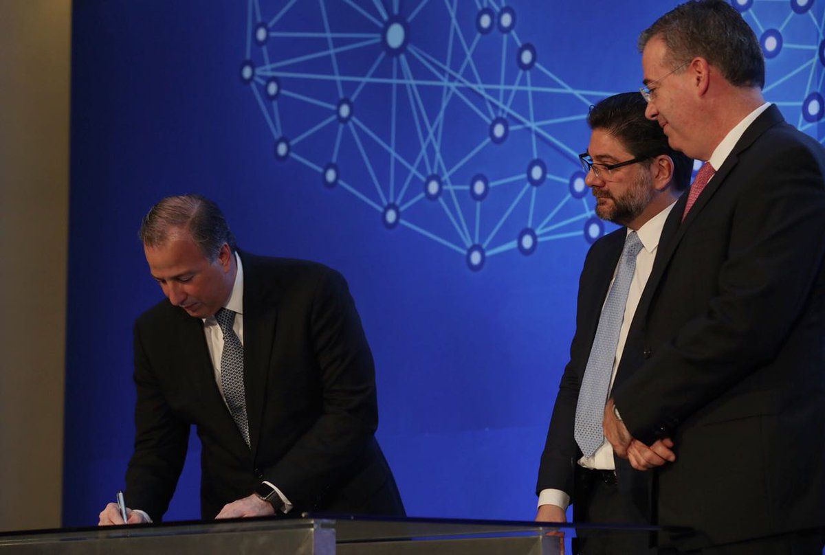 Acuerdan puntos para proteger información financiera de clientes - meade3