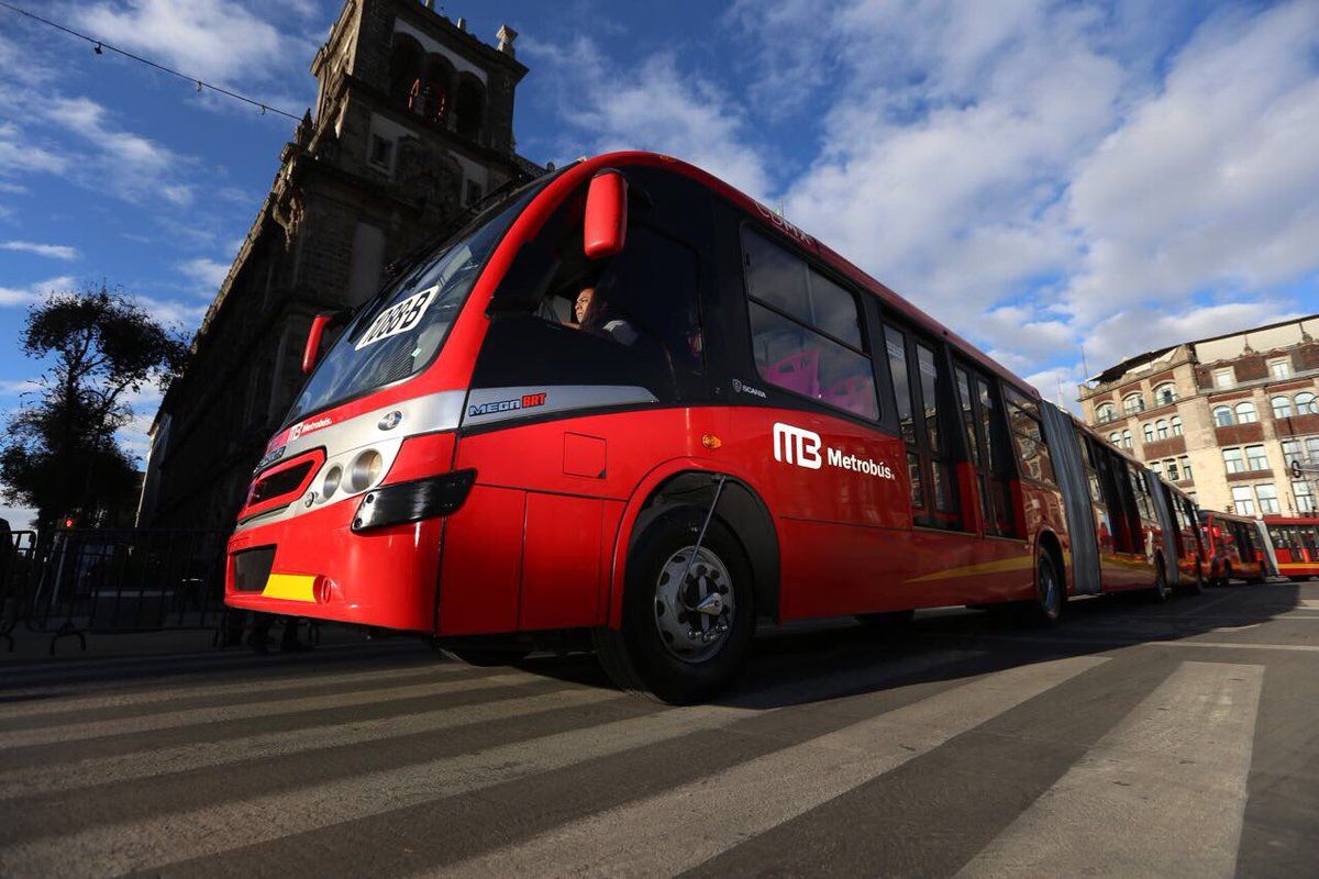 Estrenan 33 camiones del Metrobús - metrobús-4
