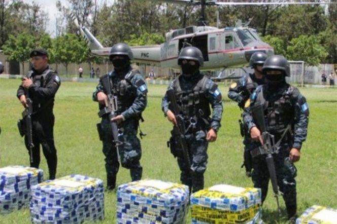 Detienen a dos mexicanos en Guatemala por transportar cocaína Detienen a dos mexicanos en Guatemala por transportar cocaína