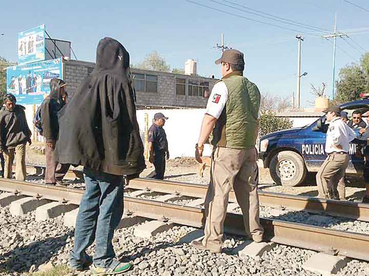 Fingen ser centroamericanos para mendigar - migrantes