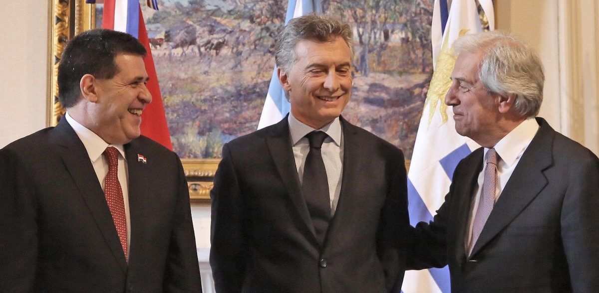 Argentina, Paraguay y Uruguay se postulan para Mundial 2030