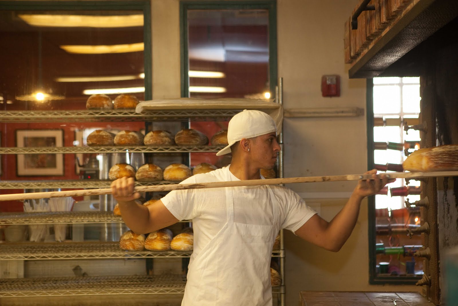 EE.UU. multa a panadería por poner amor como ingrediente - nashoba-brook-bakery