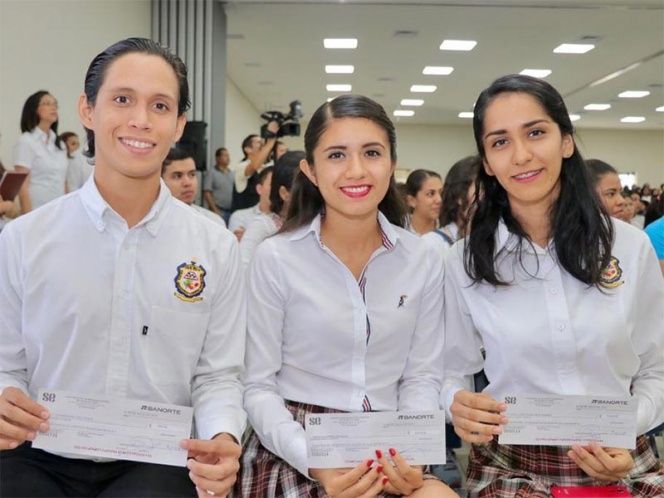 Dan apoyo mensual de 840 pesos a normalistas en nueve estados - normal-publica-beca