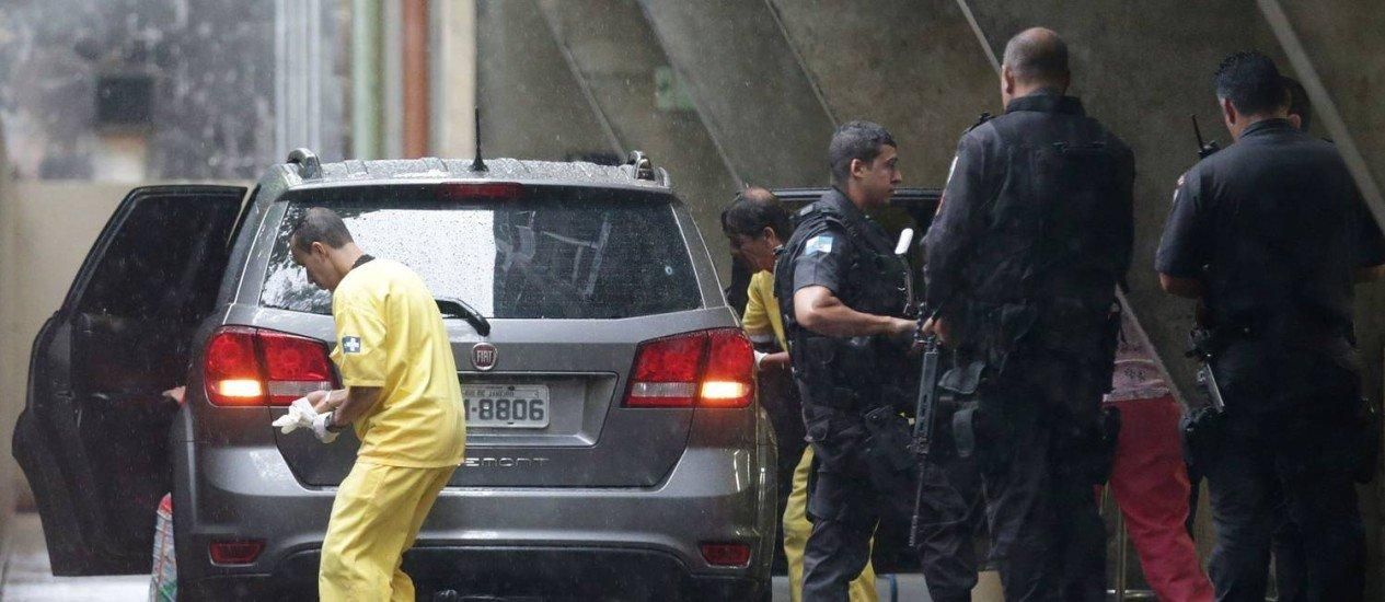 Detienen a policía brasileño que disparó y mató a turista española - pertio-camioneta-favela