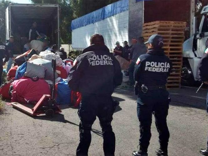 Decomisan casi cinco toneladas de ropa en Gustavo A. Madero