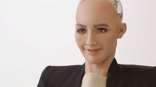 Arabia Saudita otorga ciudadanía a robot