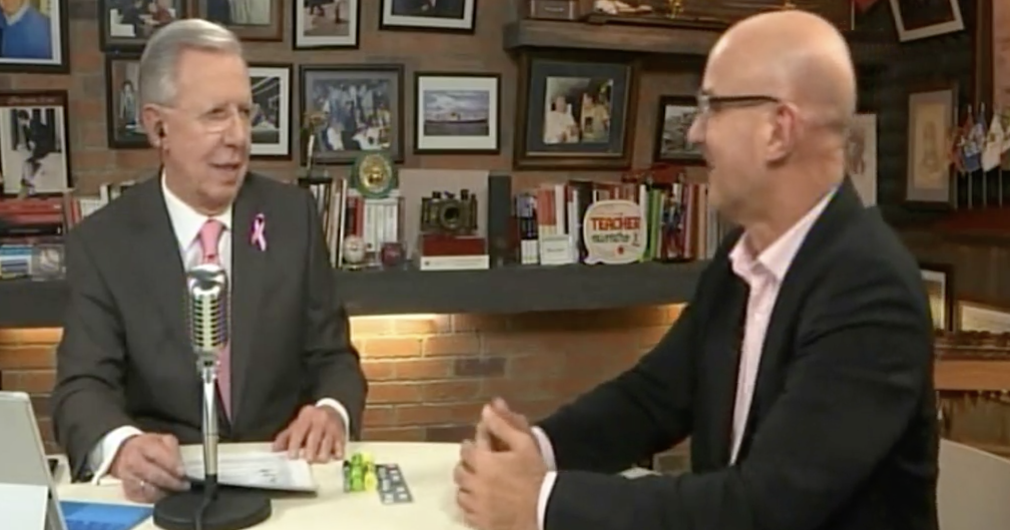 Desaseo la destitución del fiscal de la FEPADE por parte de la PGR