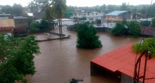 Guerrerenses damnificados por Max siguen esperando ayuda - san-marcos-3