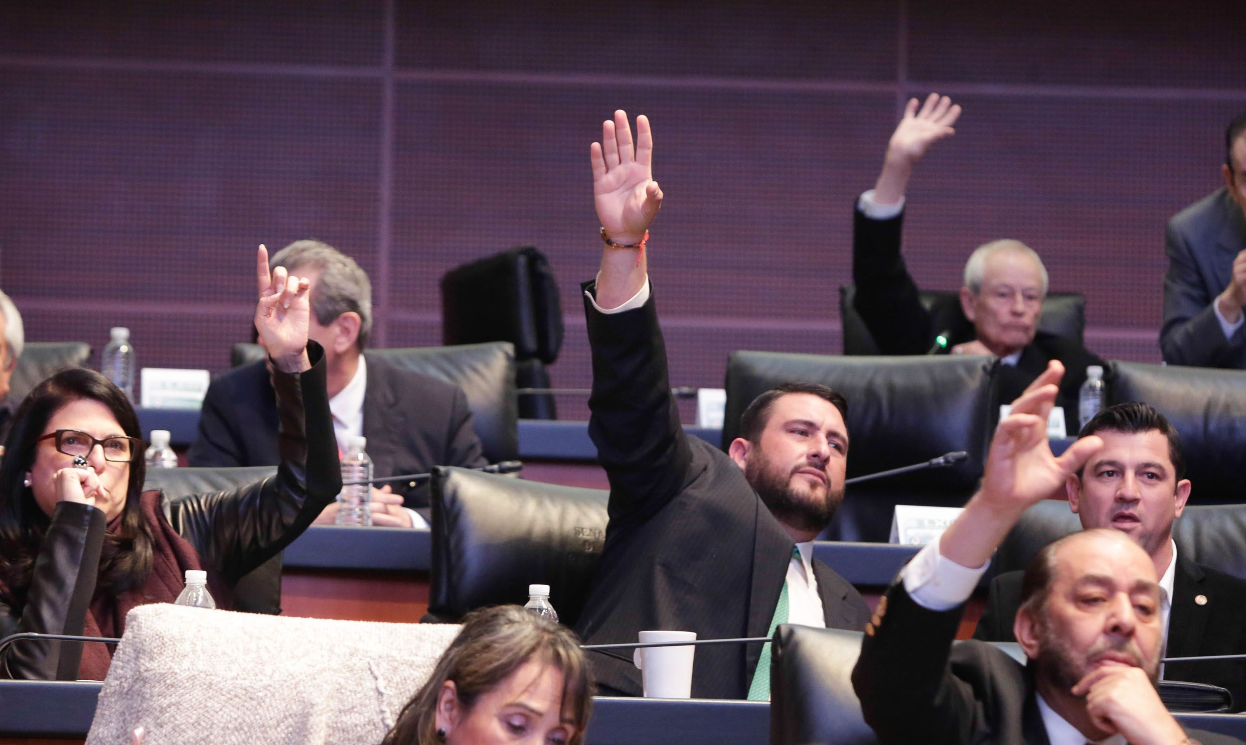 Aprueban reformas a la Ley General de Telecomunicaciones en el Senado