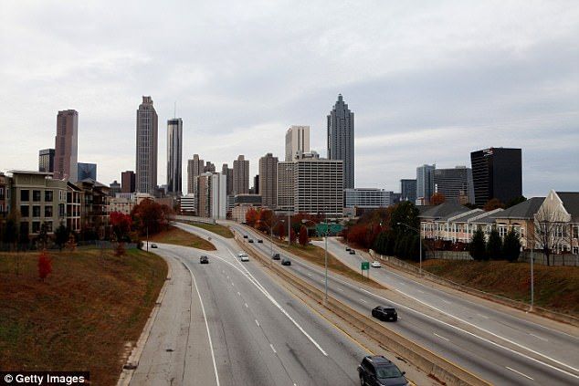 Ciudad cambiará nombre a "Amazon" para atraer sede de la empresa - stonecrest