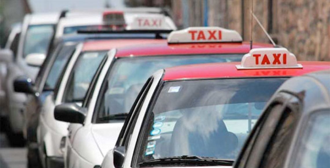 Uber llega a Michoacán entre amenazas de taxistas - taxis-morelia